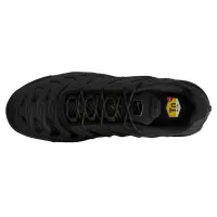 Кросівки Чоловічі NIKE AIR MAX PLUS DRIFT (HF0785 001)