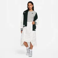 Nike Sportswear Club Essentials женская футболка цвет серый