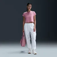 Nike Sportswear Club женская Short-Sleeve Cropped Graphic футболка Pink