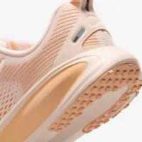 Nike Vomero 18 Big детские Road Running Кроссовки цвет коричневый