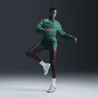 Nike Windrunner жіноча Loose UV Woven Full-Zip Куртка колір зелений