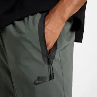 Nike Tech чоловічі Woven оверсайз Pants колір зелений
