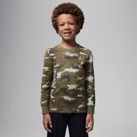 Nike Jordan Brooklyn Essentials Little детские Camo Long Sleeve Top цвет зеленый
