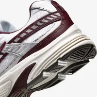 Nike Initiator жіноча Кросівки колір білий