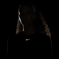 Nike Dri-FIT Swift Element UV жіноча Crew-Neck Running Top колір чорний