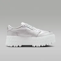 Nike Air Jordan 1 Brooklyn Low жіноча Кросівки колір білий