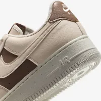 Nike Air Force 1 '07 жіноча Кросівки колір коричневий
