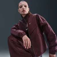 Nike Sportswear Windrunner женская Shine Куртка цвет красный
