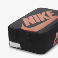 Nike Shoe Box сумка (12л) колір чорний