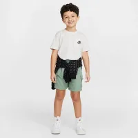 Nike Sportswear Little дитячі Pocket футболка and French Terry шорти комплект колір зелений