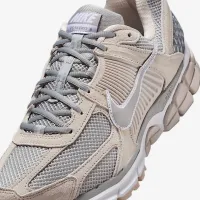 Nike Zoom Vomero 5 мужские Кроссовки цвет коричневый