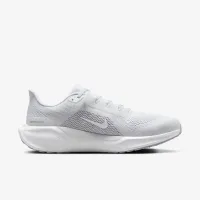 Nike Pegasus 41 чоловічі Road Running Кросівки (Extra Wide) колір білий