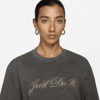 Nike Sportswear женская футболка цвет коричневый