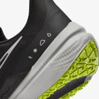 Nike Winflo 9 Shield Men's Weatherized Road Running Shoes