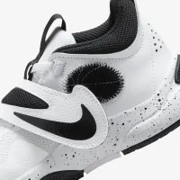 Nike Team Hustle D 11 Little детские Кроссовки цвет белый