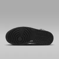 Nike Air Jordan 1 Mid SE жіноча Кросівки колір чорний