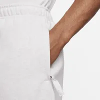 Nike Solo Swoosh мужские Fleece шорты цвет коричневый