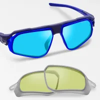 Nike Flyfree Mirroколір червоний Sunglasses блакитний