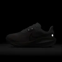 Nike Vomero 17 жіноча Road Running Кросівки (Extra Wide) колір фіолетовий