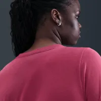 Nike Sportswear Chill Knit жіноча Cropped футболка (великі розміри) колір фіолетовий