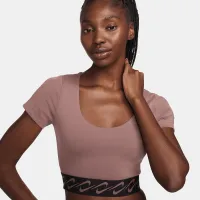 Nike Sportswear Essential Swoosh жіноча Short-Sleeve Top колір фіолетовий