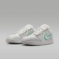 Nike Air Jordan 1 Low SE жіноча Кросівки колір сірий