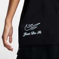 Nike Sportswear женская оверсайз Graphic футболка цвет черный