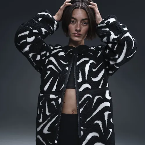 Nike Sportswear жіноча Loose High-Pile Куртка колір чорний