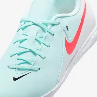 Nike Jr. Phantom GX 2 Club Little/Big дитячі IC Soccer Кросівки колір зелений