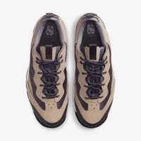 Nike ACG Air Mada чоловічі Кросівки колір коричневий