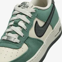 Nike Air Force 1 LV8 Big дитячі Кросівки колір білий
