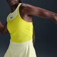 NikeCourt Slam женская Dri-FIT Tennis Костюм цвет зеленый