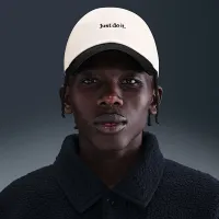 Nike Club Unstructuколір червоний JDI Cap колір білий