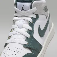 Nike Jordan 1 Mid SE Little дитячі Кросівки колір білий