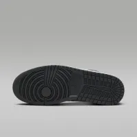Nike Air Jordan 1 Low чоловічі Кросівки колір чорний