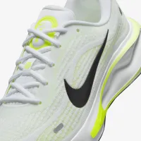 Nike Journey Run чоловічі Road Running Кросівки Yellow