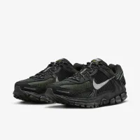 Nike Zoom Vomero 5 чоловічі Кросівки колір чорний