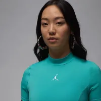 Nike Jordan жіноча Short-Sleeve Knit Crop Top колір зелений