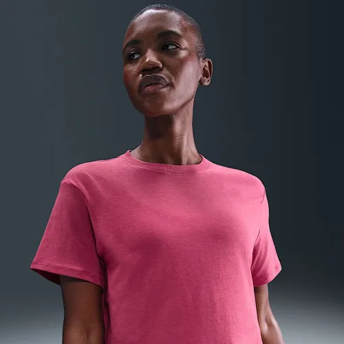 Nike One Relaxed жіноча Dri-FIT Cropped Short-Sleeve Top колір фіолетовий