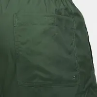 Nike Club мужские Woven Flow шорты цвет зеленый
