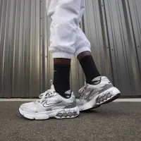 Nike Zoom Air Fire жіноча Кросівки колір сірий