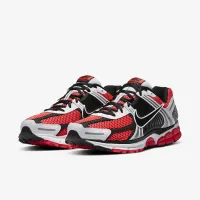 Nike Zoom Vomero 5 SE мужские Shoe цвет красный