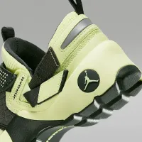 Nike Jordan Trunner LX женская Кроссовки цвет зеленый