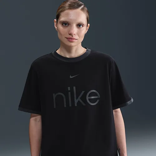 Nike Sportswear Essential жіноча футболка колір чорний