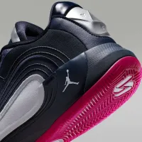 Nike Luka 4 