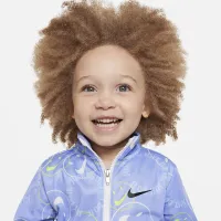 Nike Smiley Swoosh Printed Tricot набор Toddler Tracksuit цвет фиолетовый
