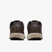 Nike Zoom Vomero 5 женская Кроссовки цвет коричневый
