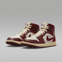 Nike Air Jordan 1 Mid SE жіноча Кросівки колір червоний