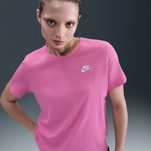 Nike Sportswear Club Essentials женская футболка Pink