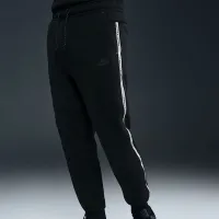 Nike Tech мужские Fleece Joggers with Reflective Accents цвет черный